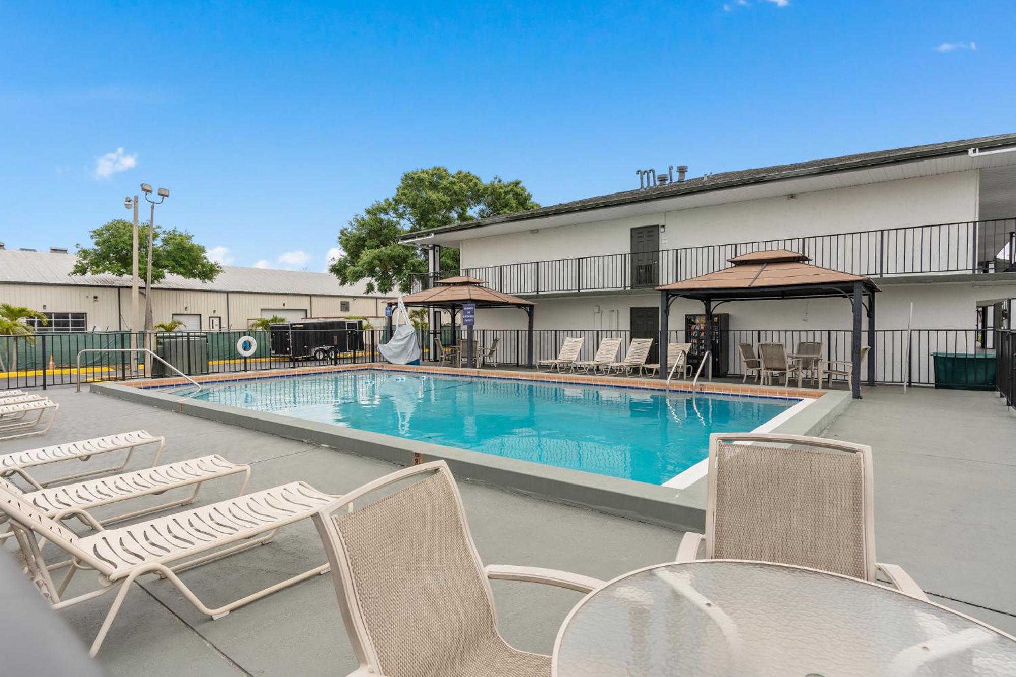 Отель Baymont By Wyndham Orlando Downtown Экстерьер фото