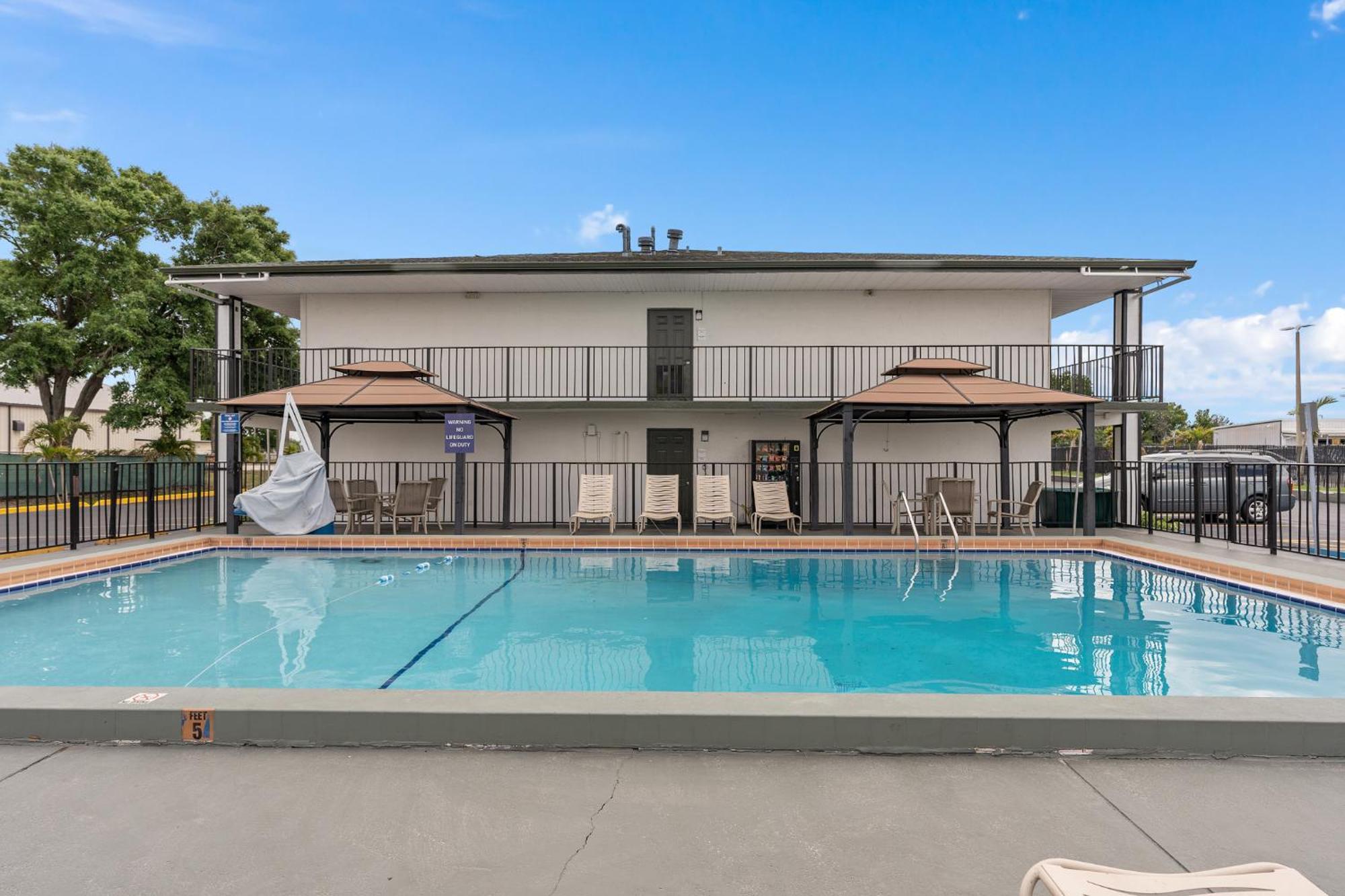 Отель Baymont By Wyndham Orlando Downtown Экстерьер фото