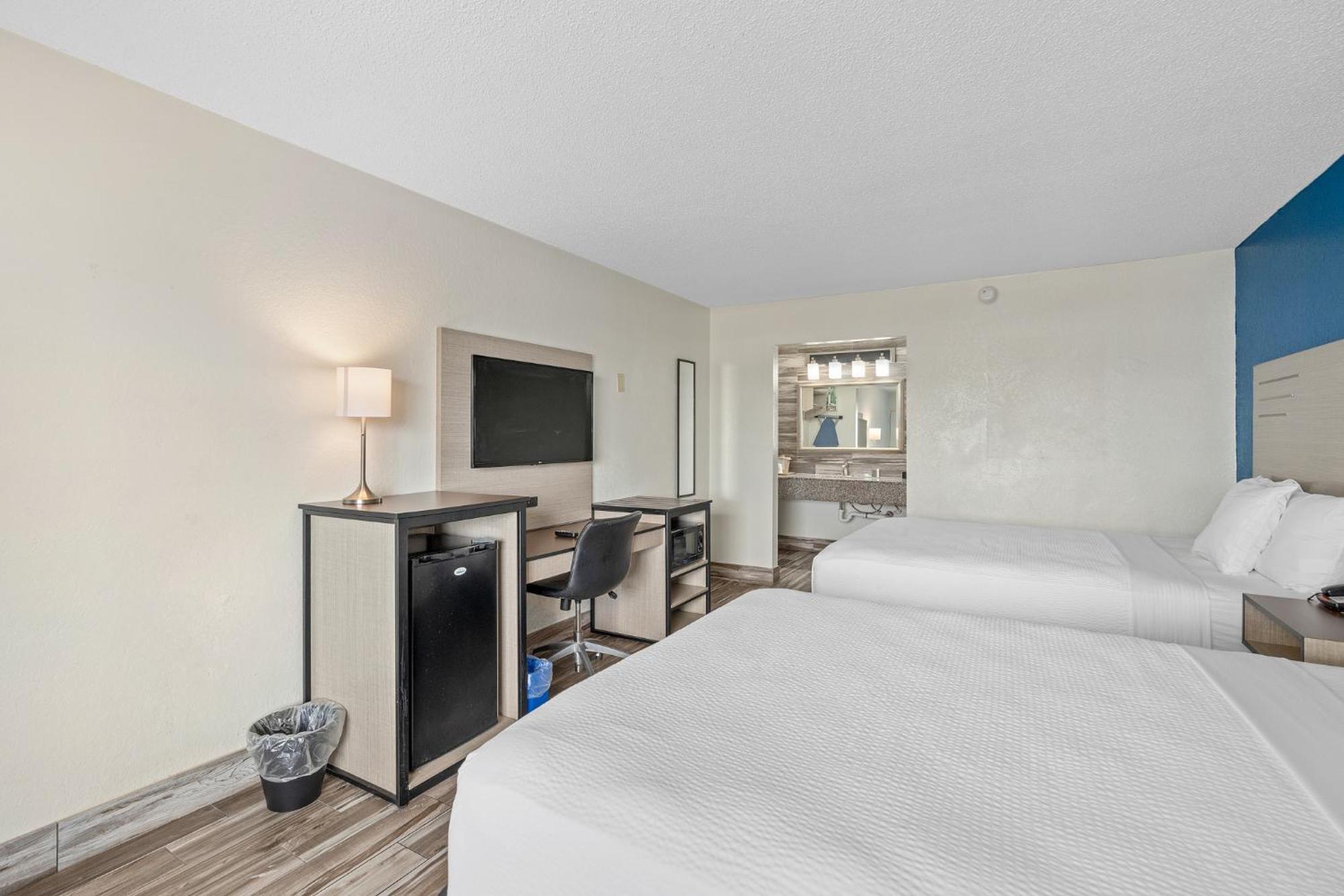 Отель Baymont By Wyndham Orlando Downtown Экстерьер фото